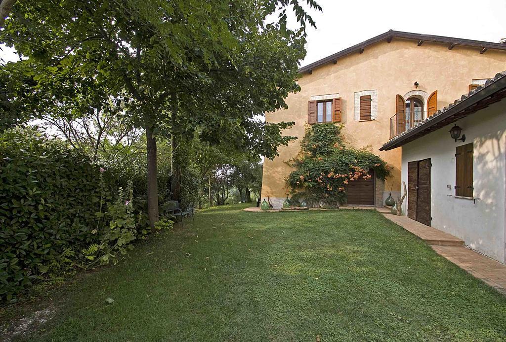 Casale Del Monsignore Spoleto Exterior photo