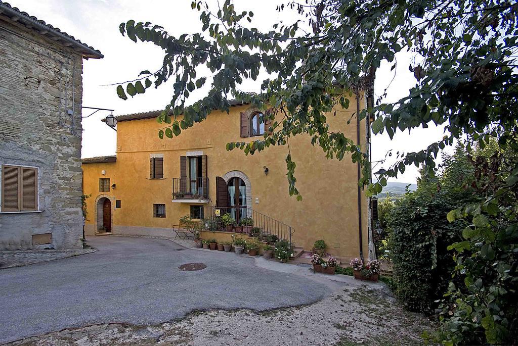 Casale Del Monsignore Spoleto Exterior photo