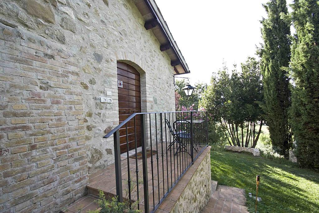 Casale Del Monsignore Spoleto Exterior photo